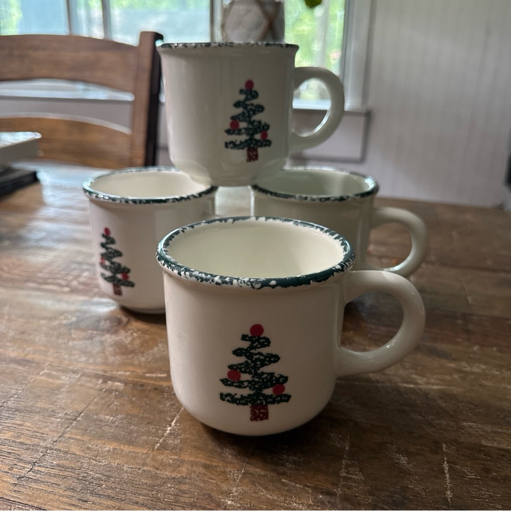 Festive Holiday white Mugs with Green Tree Accent. Made in Italy  - Set of 4